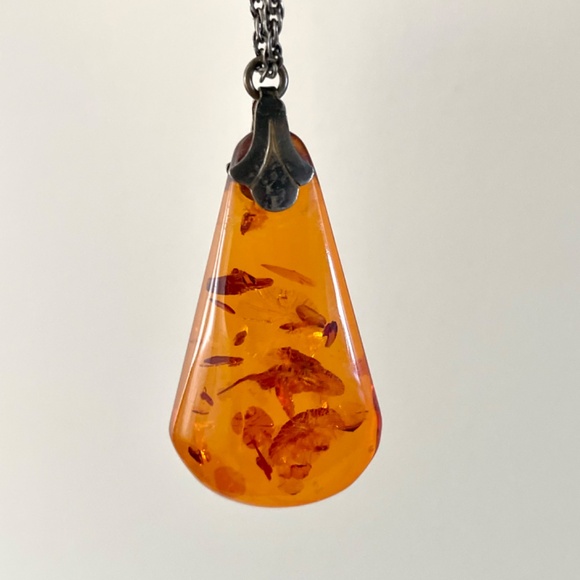 Vintage Amber Necklace - Picture 7 of 17